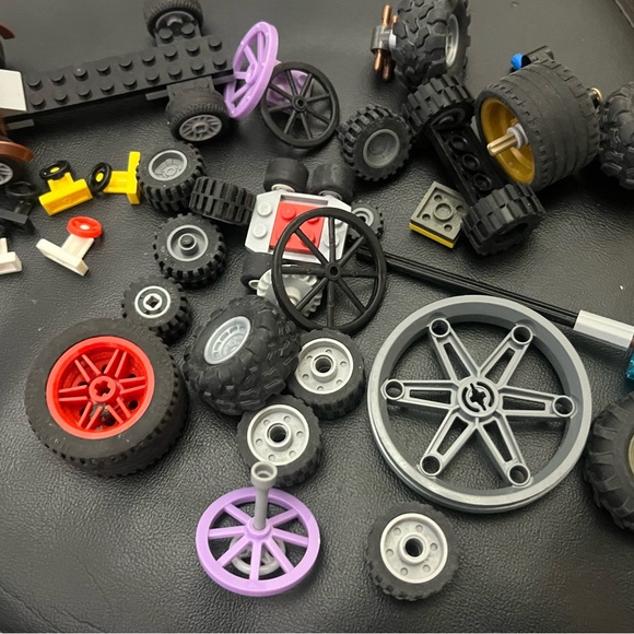 Toy wheels - Picture 2 of 3